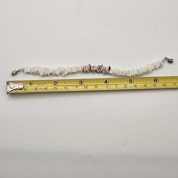 White & Brown Puka Chip Shell Beads Small Bracelet Vintage 90s Y2K Preppy Beach - Picture 4 of 5